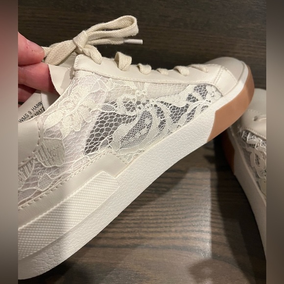 DV by Dolce Vita Harryson Helix Lace Sneaker 9 - Picture 8 of 9